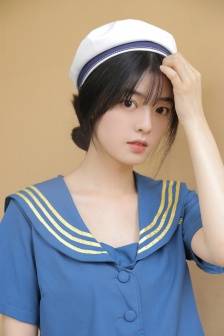 我女朋友母亲的朋友给她介绍对象